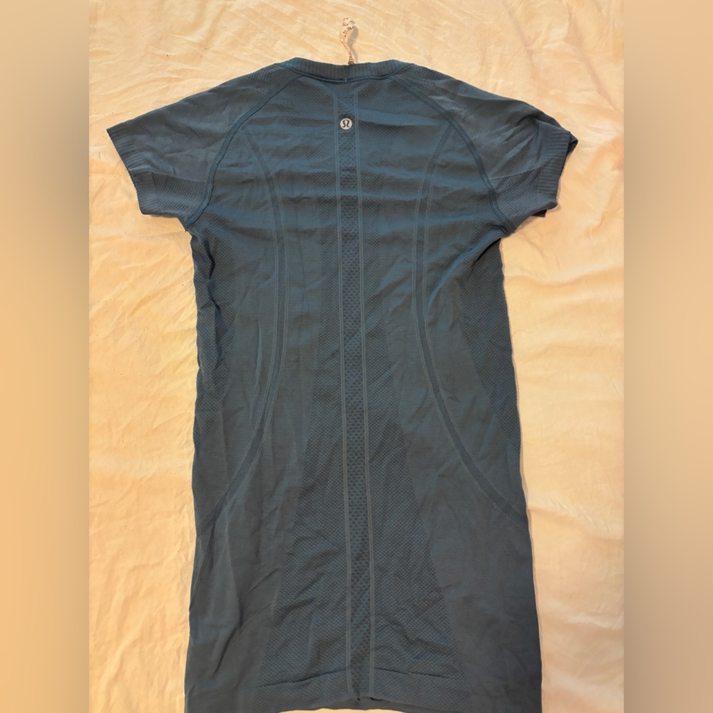 Lululemon Swiftly Tech Size 4 - image 3